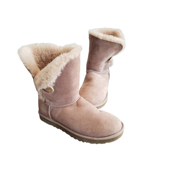 Ugg bailey button leather sheepskin shearling lined tan ankle boot 5803 7 - Picture 1 of 9
